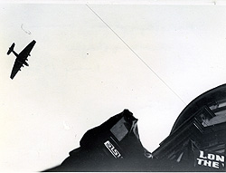 Airplane above Moskovskaja on 1 May 1934. Photo: Maj-Hirdman. Source: ARAB, Morgonbris.