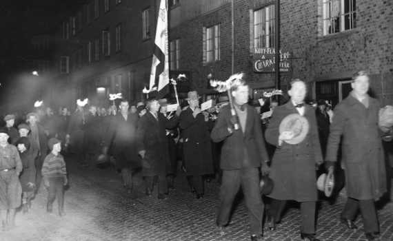 Hyresstriden i Göteborg. Hisingens hyresgäster demonstrerar mot Garantiföreningen.